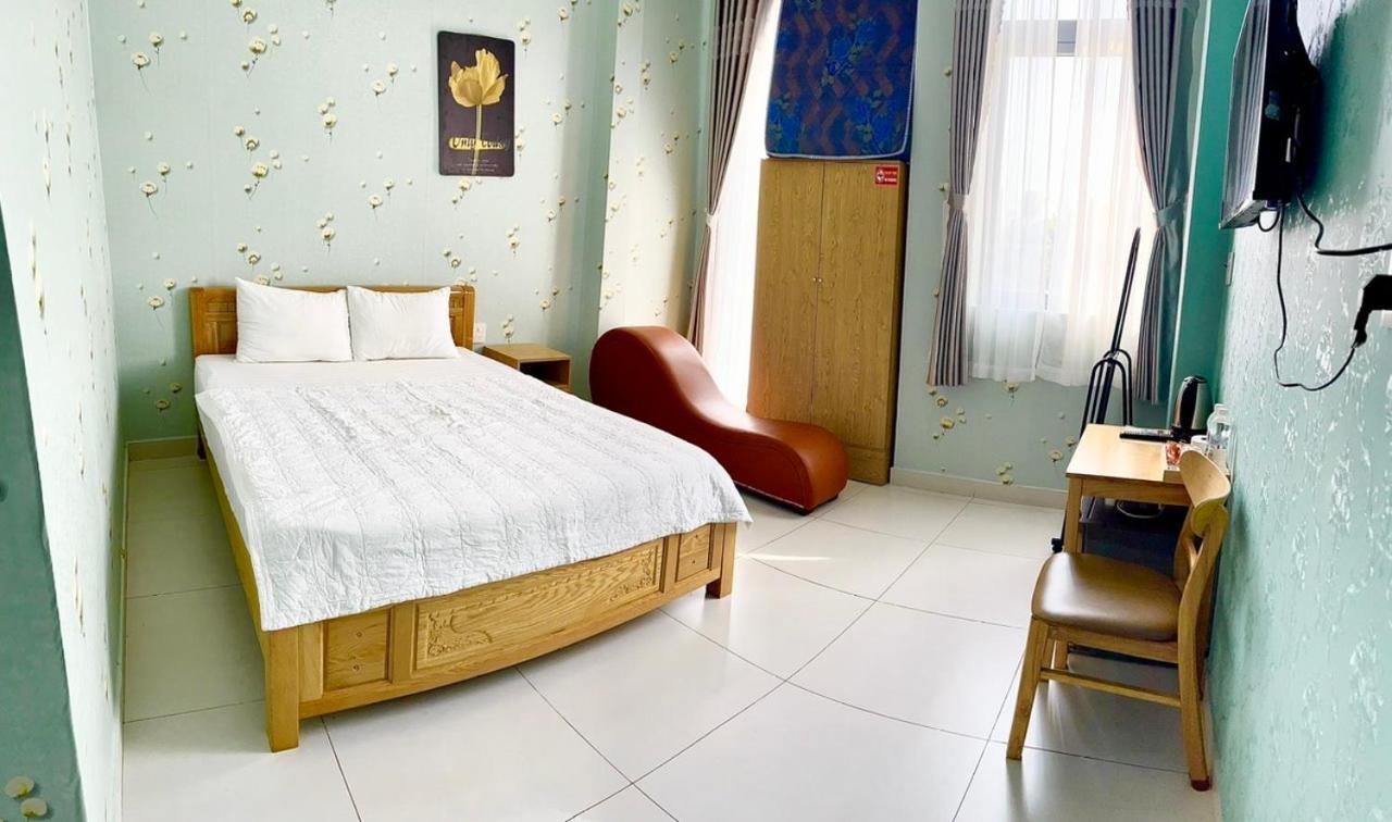 Khách Sạn HOÀNG KIM Bac Lieu Esterno foto